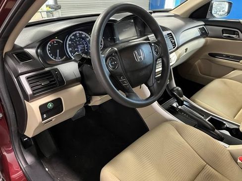 Used 2014 Honda Accord LX image 19