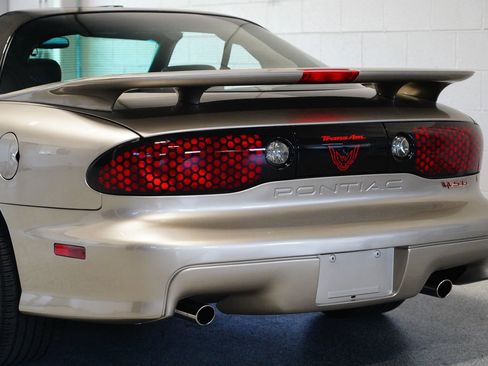 Used 2001 Pontiac Firebird Trans Am w/ SLP Firehawk Pkg RWD image 13