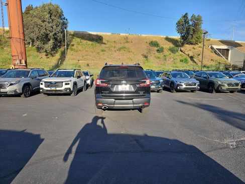 Used 2023 Subaru Ascent Onyx Edition Limited image 6