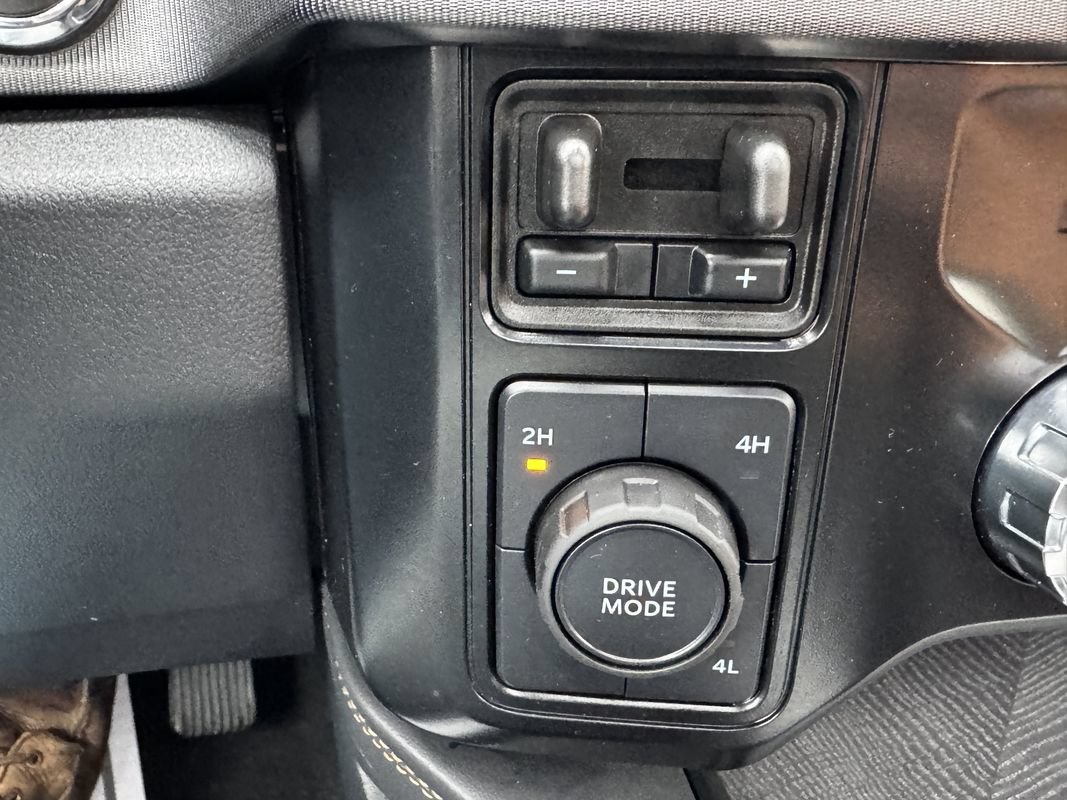 Used 2024 Ford F450 Platinum w/ Camper Package AWD/4WD image 23