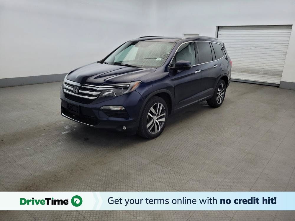 Used 2017 Honda Pilot Touring image 1