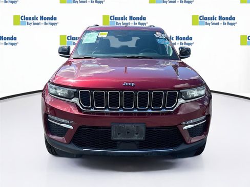 Used 2023 Jeep Grand Cherokee Limited image 2