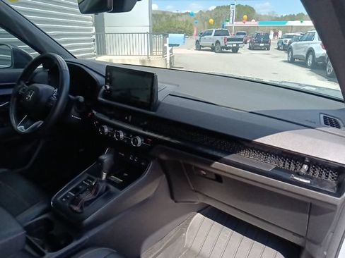 Used 2024 Honda CR-V Sport Touring image 34