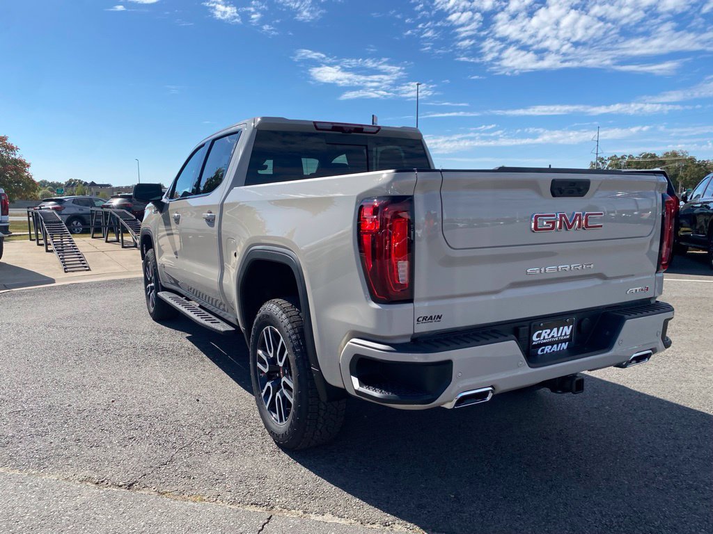 New 2026 GMC Sierra 1500 AT4 w/ AT4 Premium Package AWD/4WD image 11