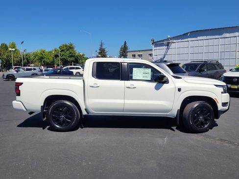 New 2026 Nissan Frontier SV w/ All-Weather Content Package AWD/4WD image 4