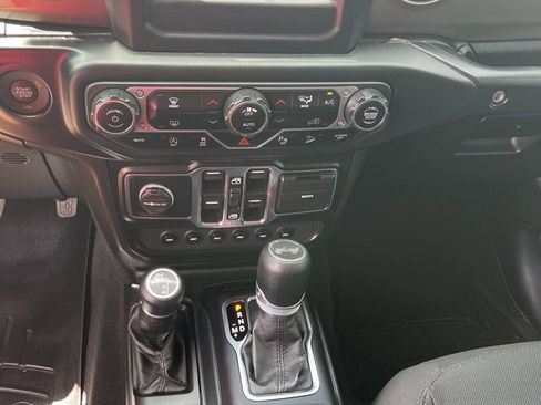 Used 2020 Jeep Wrangler Unlimited Sport S AWD/4WD image 16