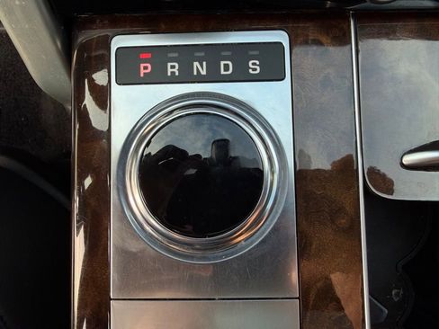 Used 2020 Land Rover Range Rover image 24