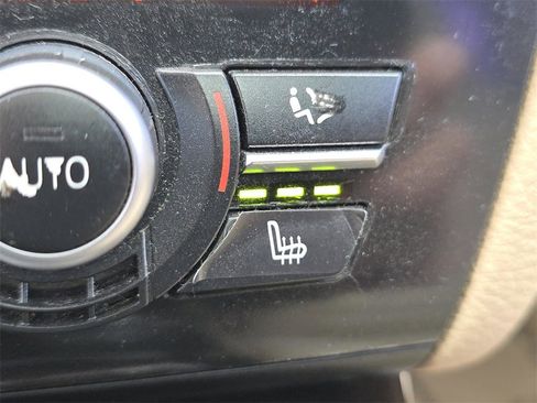 Used 2011 BMW 528i Sedan image 9