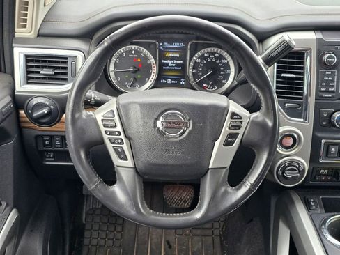 Used 2017 Nissan Titan SL w/ Chrome Package AWD/4WD image 7