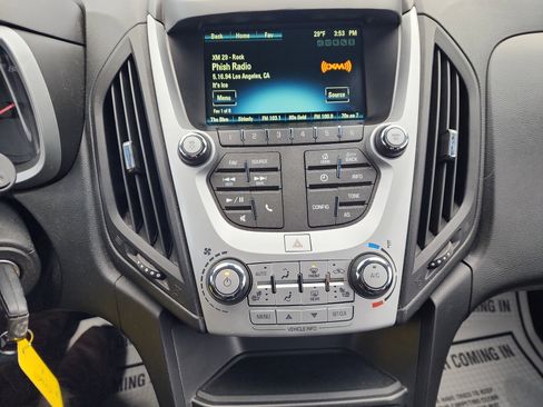 Used 2017 Chevrolet Equinox LT w/ Convenience Package image 13