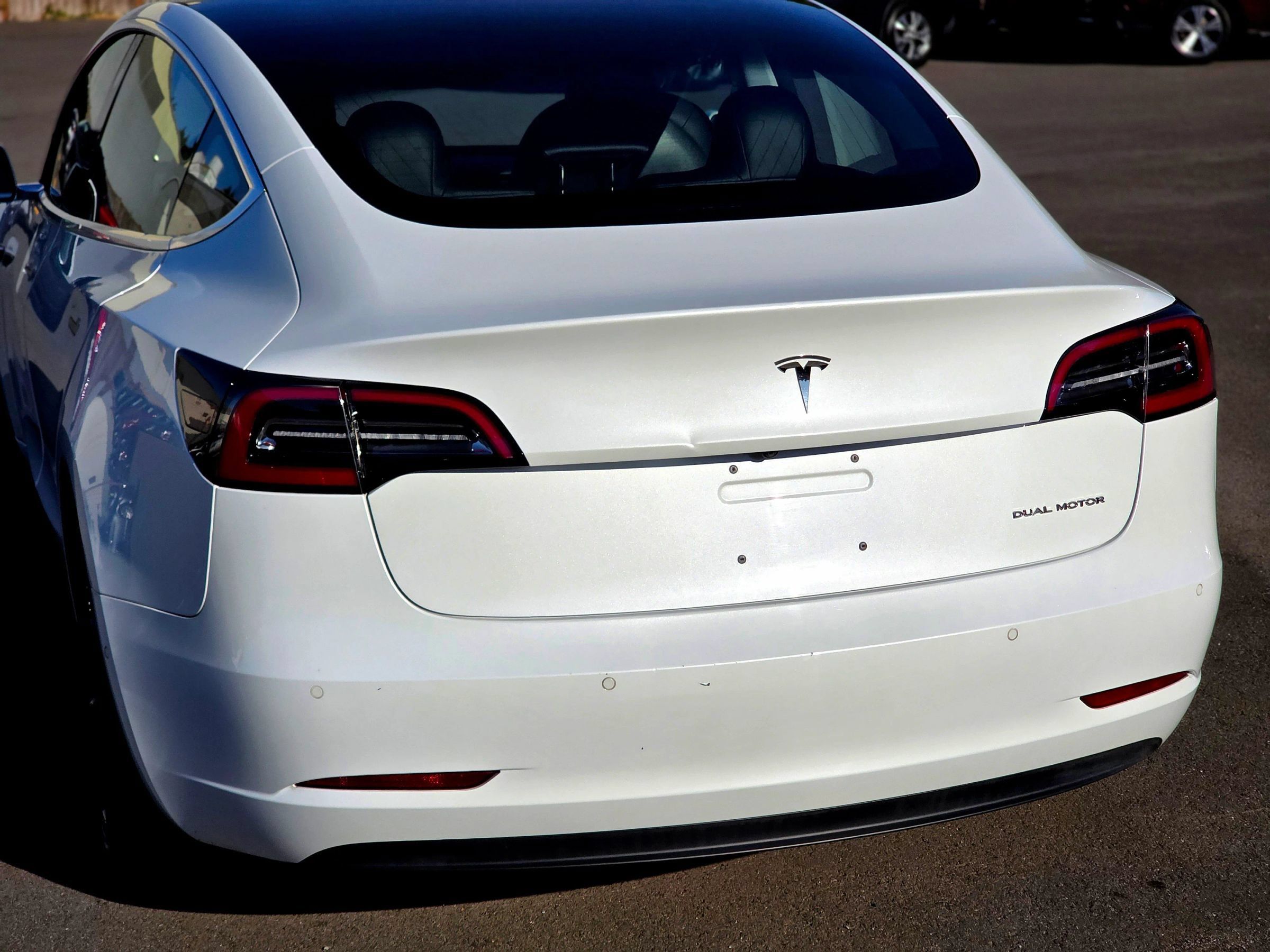 Used 2018 Tesla Model 3 Long Range AWD/4WD image 10