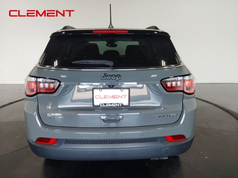 Used 2022 Jeep Compass Limited image 7