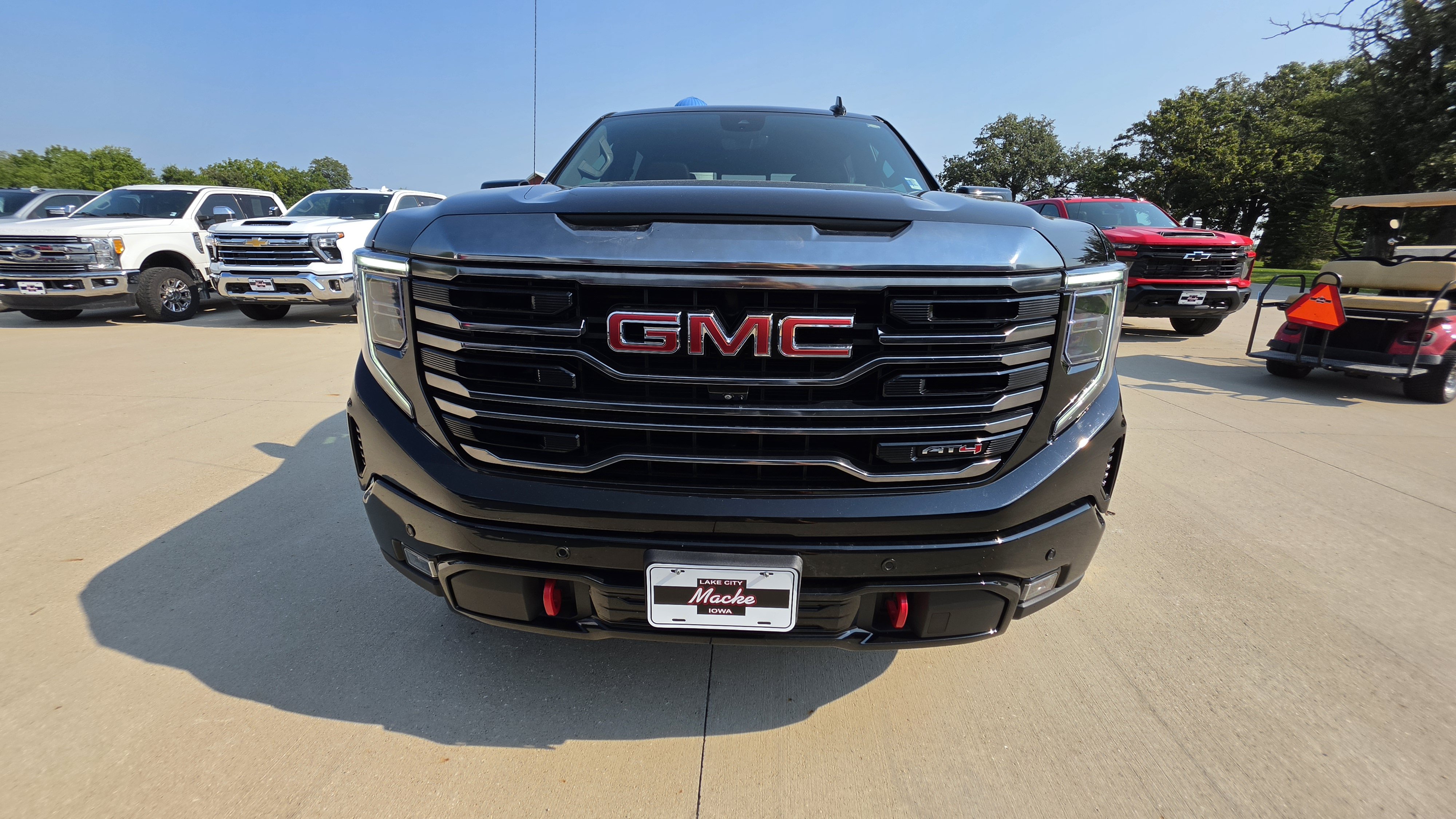 Certified 2023 GMC Sierra 1500 AT4 w/ Technology Package AWD/4WD image 2