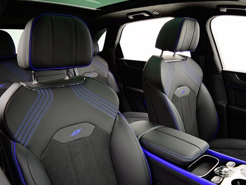 New 2025 Bentley Bentayga image 33