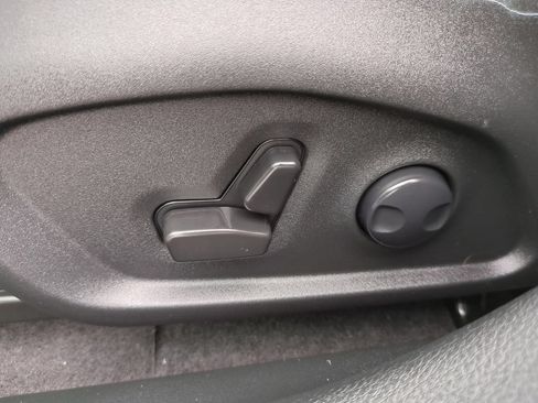 Used 2023 Jeep Compass High Altitude AWD/4WD image 16