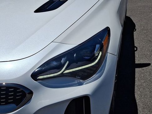 Used 2019 Kia Stinger GT2 AWD/4WD image 11