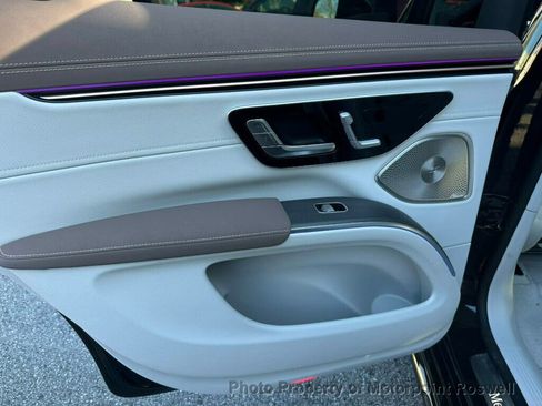 Used 2023 Mercedes-Benz EQS 580 4MATIC SUV image 17