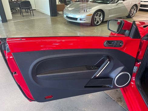 Used 2018 Volkswagen Beetle 2.0T Coast FWD image 47