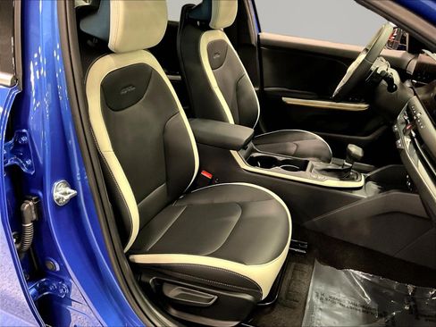 Certified 2025 Kia K4 GT-Line Turbo FWD image 29