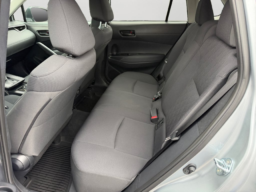 Used 2026 Toyota Corolla Cross LE AWD/4WD image 15