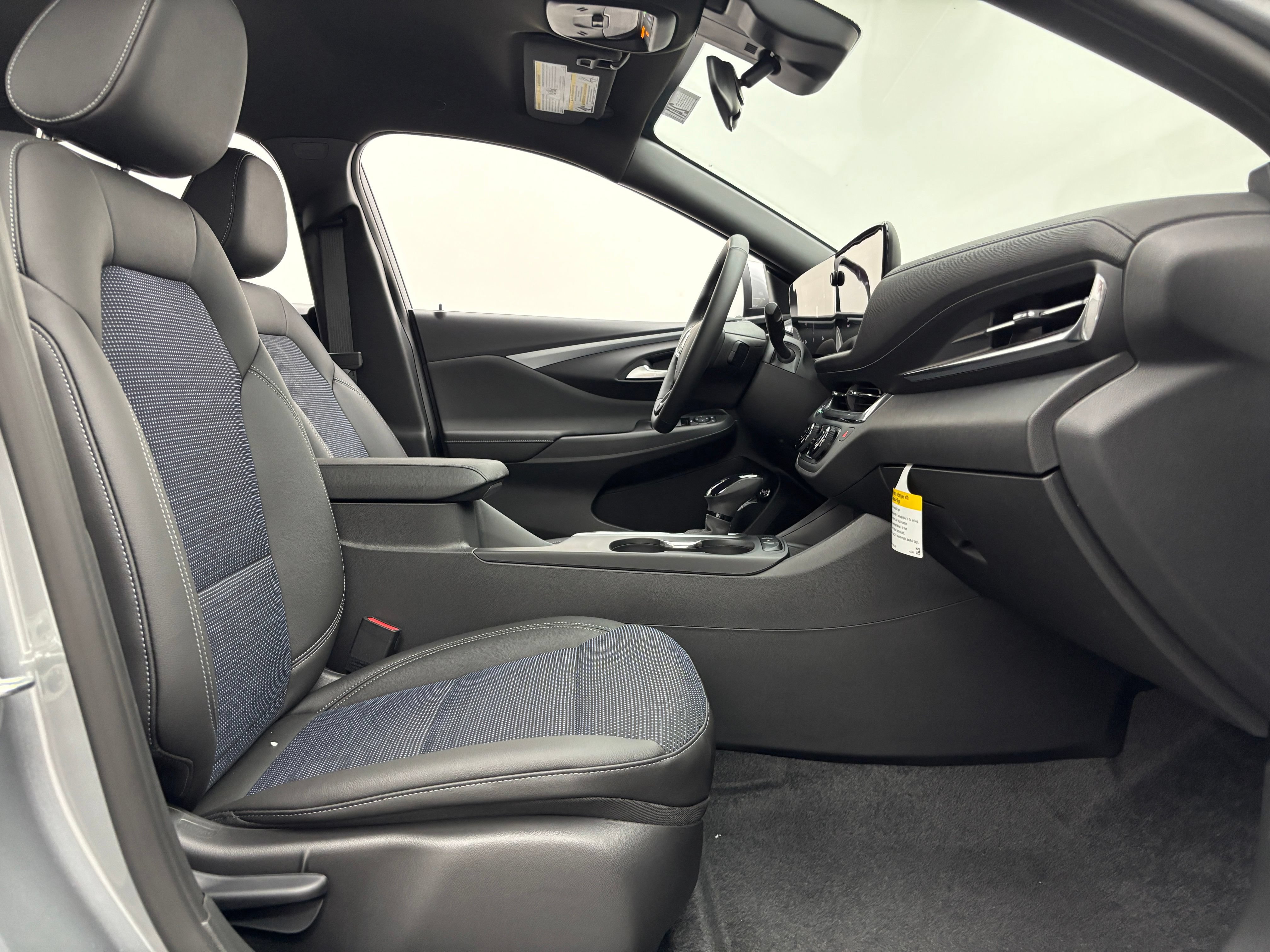New 2026 Buick Envista Sport Touring w/ Convenience I Package FWD image 31