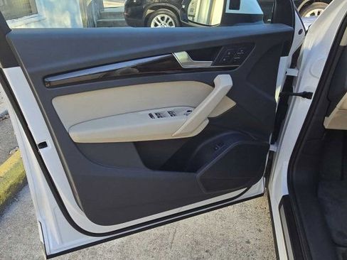 Used 2018 Audi Q5 2.0T Premium Plus w/ Premium Plus Package image 15