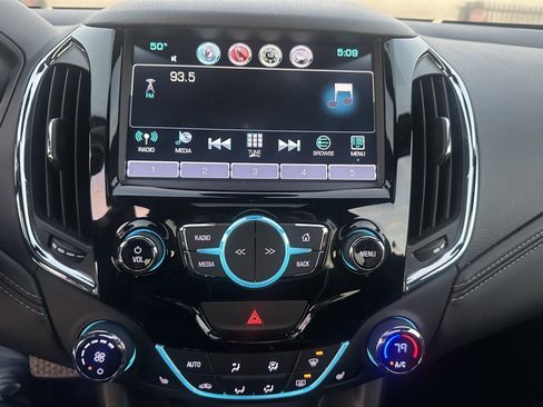 Used 2016 Chevrolet Cruze Premier image 13