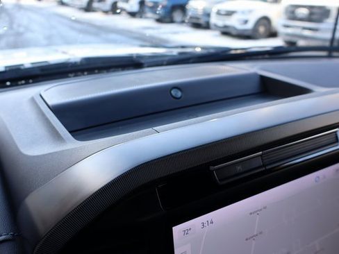 Used 2025 Ford F150 Platinum image 31