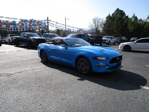 Used 2023 Ford Mustang Premium image 6