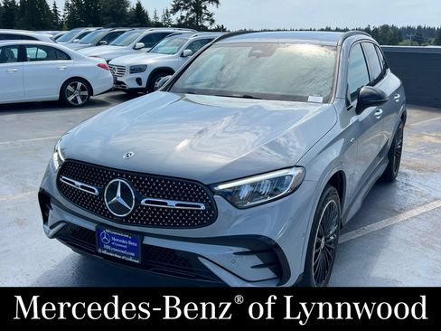 Used 2025 Mercedes-Benz GLC 350e 4MATIC w/ AMG Line image 5