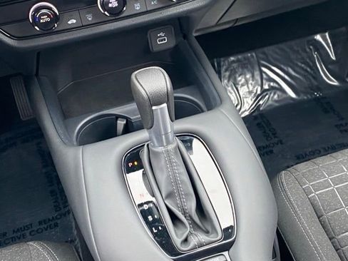 Certified 2023 Honda HR-V LX image 19