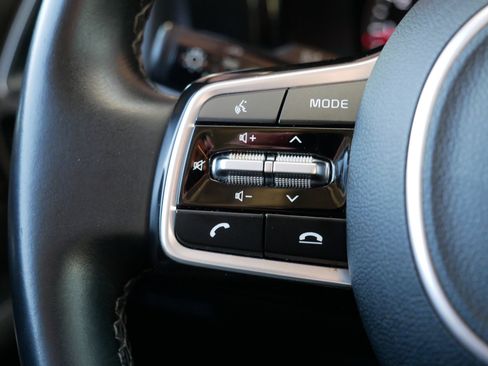 Certified 2022 Kia Sorento S w/ Panoramic Sunroof Package image 28