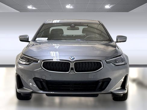 Used 2025 BMW 230i Coupe w/ Convenience Package image 6