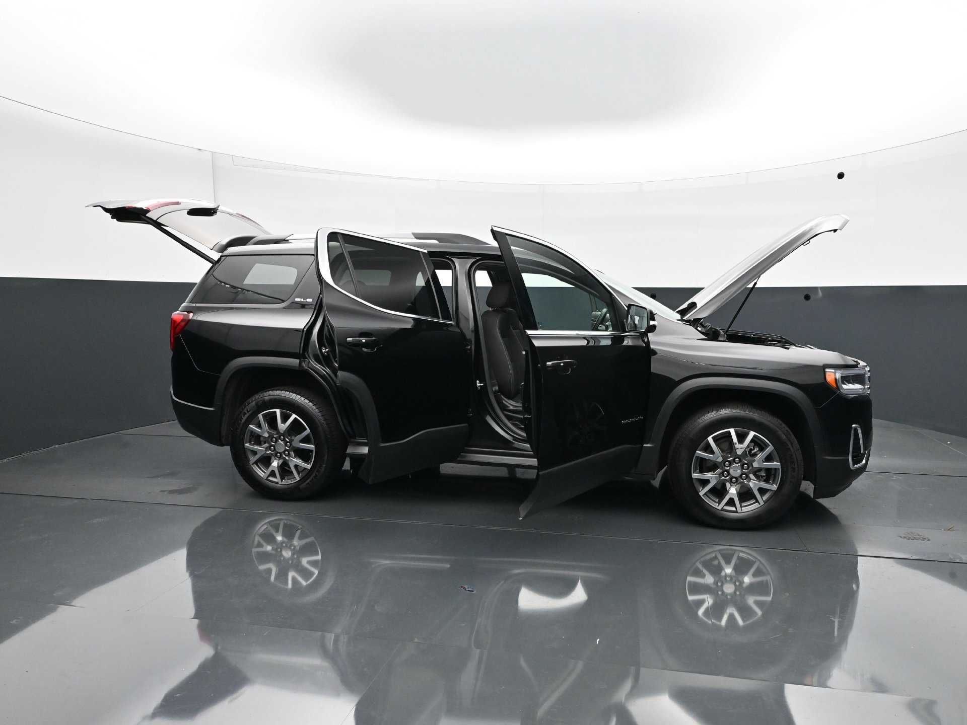 Used 2023 GMC Acadia SLE w/ Driver Convenience Package AWD/4WD image 33