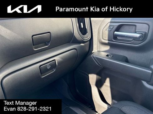 Used 2022 Chevrolet Silverado 1500 Custom AWD/4WD image 26