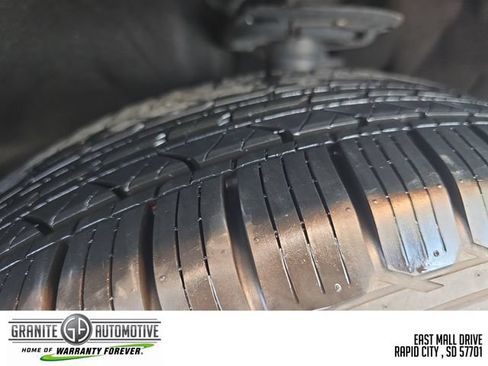 Used 2025 Ford Escape ST-Line Select AWD/4WD image 28