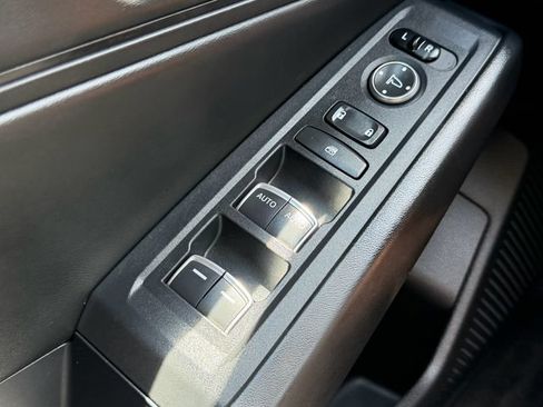 Used 2025 Honda Accord SE image 28