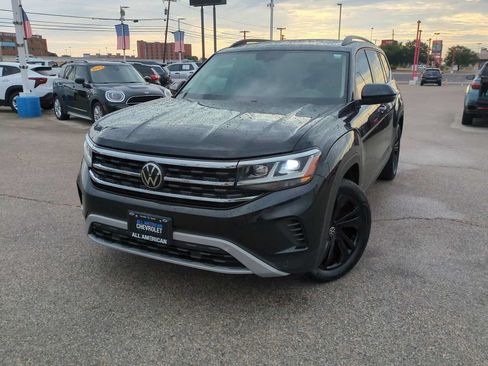 Used 2023 Volkswagen Atlas SE w/ Panoramic Sunroof Package FWD image 1