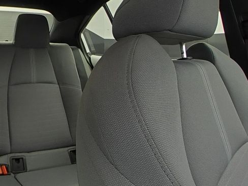 Used 2025 Toyota Corolla SE FWD image 11