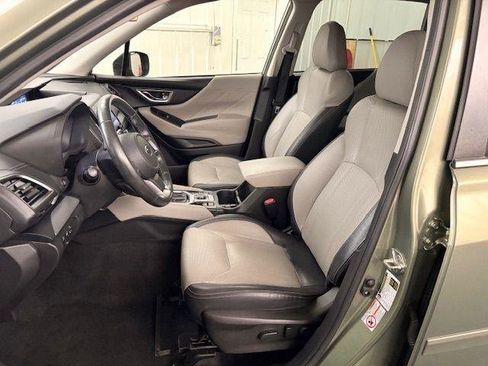 Used 2019 Subaru Forester Limited AWD/4WD image 5