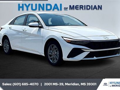 Certified 2025 Hyundai Elantra Blue w/ Cargo Package