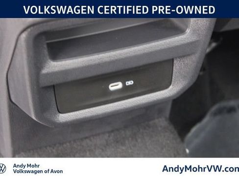 Used 2023 Volkswagen Taos SE w/ Panoramic Sunroof Package AWD/4WD image 27