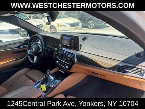 Used 2021 BMW 530i xDrive w/ M Sport Package AWD/4WD image 16