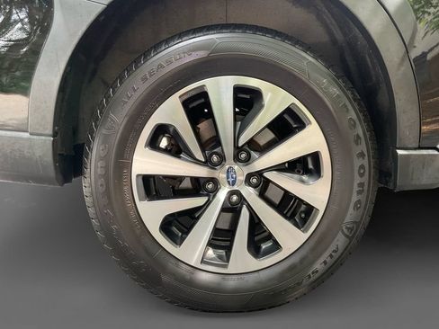Used 2023 Subaru Outback Premium AWD/4WD image 10