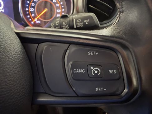 Used 2018 Jeep Wrangler Unlimited Sport S image 21