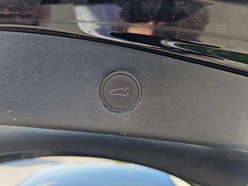 Used 2023 Tesla Model 3 Standard Range RWD image 16