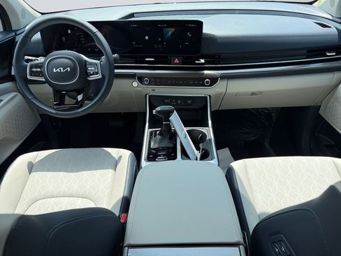New 2026 Kia Carnival SX w/ SX Dark Edition Package image 10