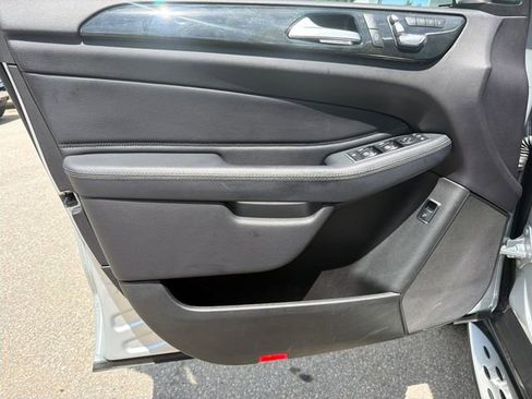 Used 2017 Mercedes-Benz GLS 450 4MATIC image 12
