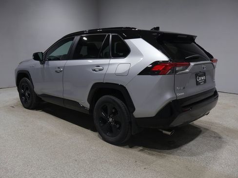 Used 2021 Toyota RAV4 XSE image 5