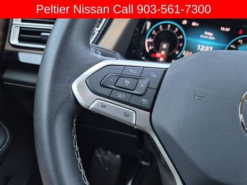 Used 2024 Volkswagen Atlas SE image 32